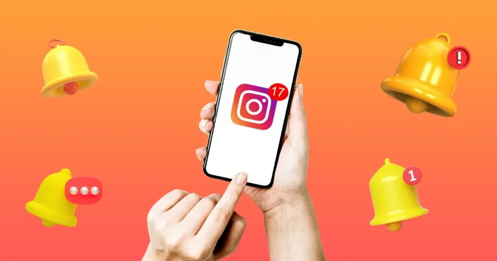 Hand met een telefoon met Instagram omringd door meldingsbelletjes