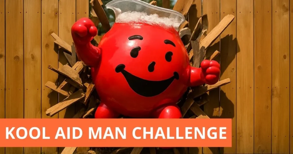 Mascotte Kool-Aid Man die door een houten schutting breekt